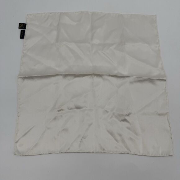 Club Room Cream Silk Pocket Square Accessory Lightweight - Picture 1 of 7